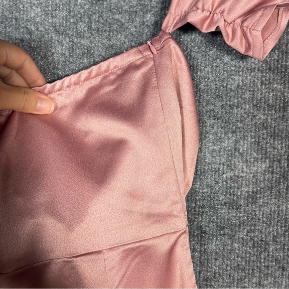 NWT Pretty Little Thing Womens 2 Pink Barbie‎ Off Shoulder Bow Flare Jumpsuit - Picture 9 of 16